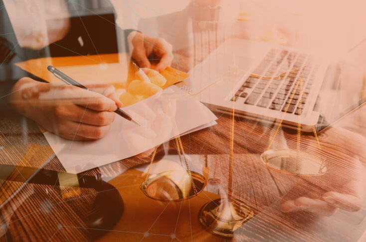 Política de manejo de cambios en la legislación laboral